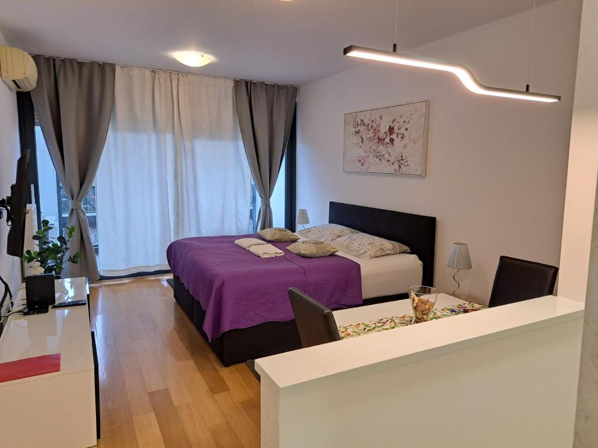 Nova Galerija West App Dora- Parking In Garage Apartment Zagreb
